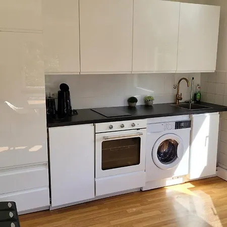 Zentrale 65m2 2-zimmer In Beim Fluss * Dachau